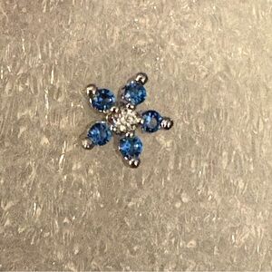 Nose Ring- simulated sapphire flower Shape Stud 20G Stainless Steel Zirconias
